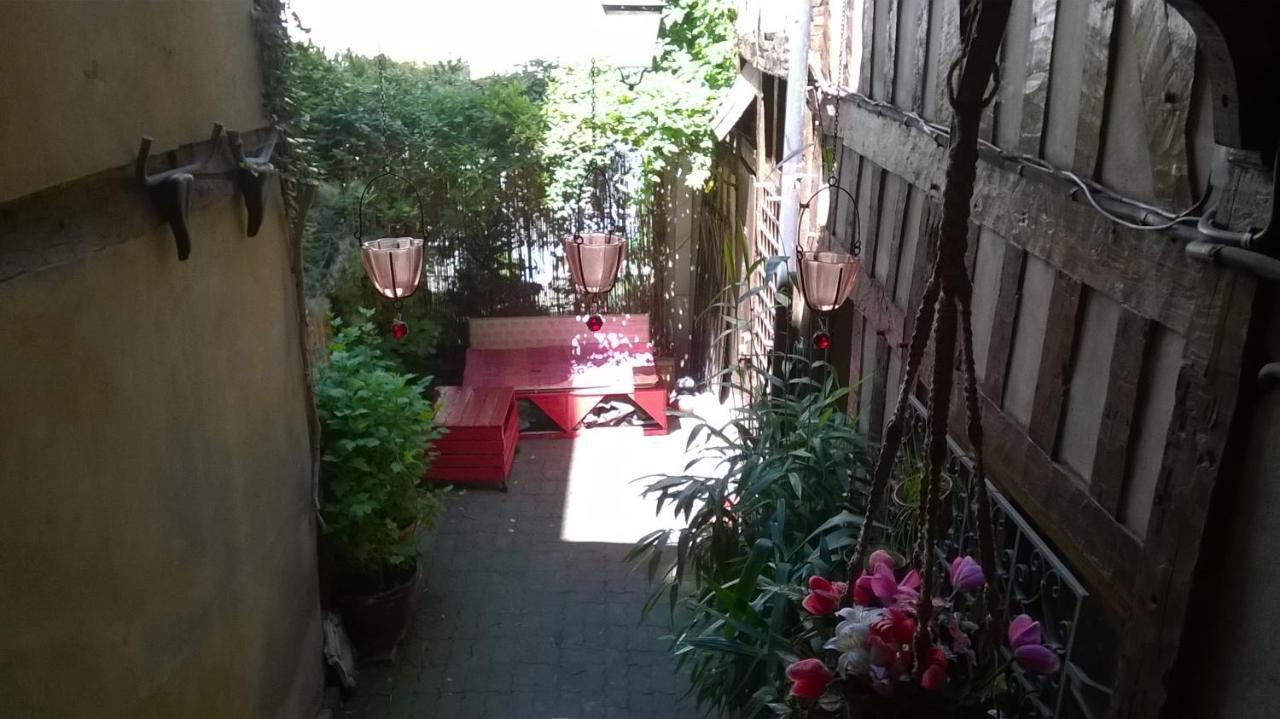 Appartement Charmant A Troyes Avec Jardin Cloture 50 M² Ngoại thất bức ảnh